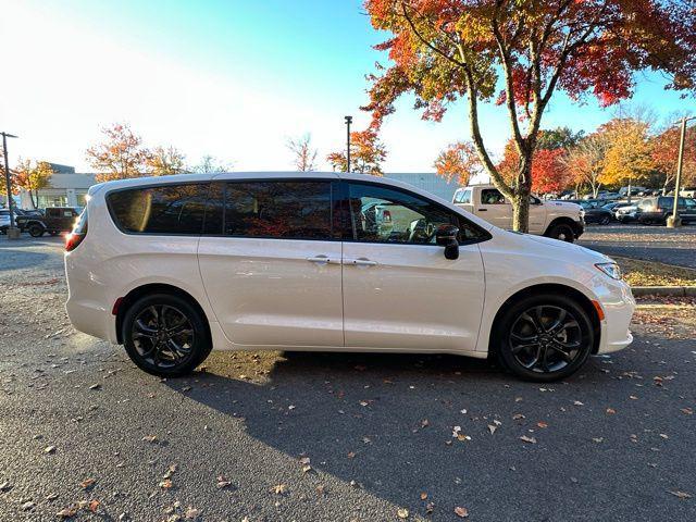 new 2026 Chrysler Pacifica car, priced at $47,790