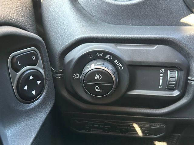 new 2025 Jeep Gladiator car, priced at $47,220