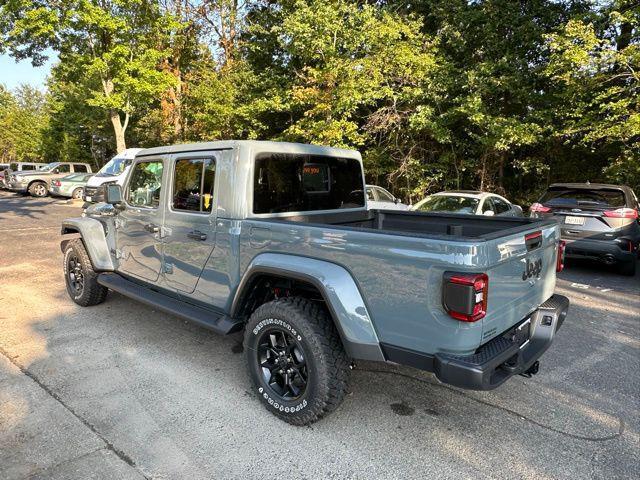 new 2025 Jeep Gladiator car, priced at $47,220