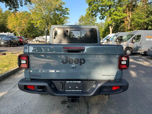 new 2025 Jeep Gladiator car, priced at $47,220