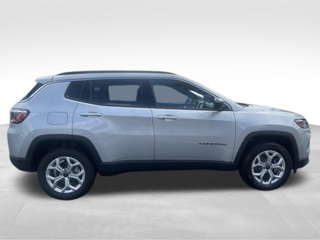 new 2025 Jeep Compass car, priced at $31,608