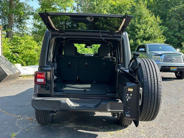 new 2025 Jeep Wrangler car, priced at $45,446