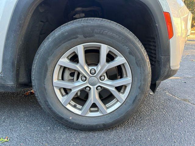 used 2021 Jeep Grand Cherokee L car, priced at $30,509