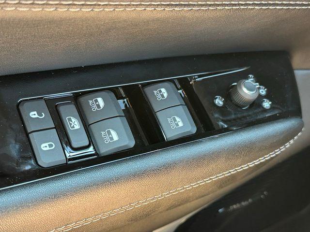 new 2025 Jeep Wagoneer L car, priced at $82,117