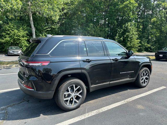 new 2025 Jeep Grand Cherokee car, priced at $44,432