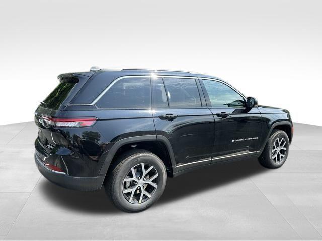 new 2025 Jeep Grand Cherokee car, priced at $42,045