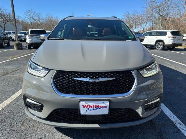 new 2025 Chrysler Pacifica car, priced at $53,101