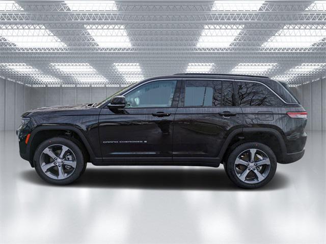 new 2024 Jeep Grand Cherokee car, priced at $52,106