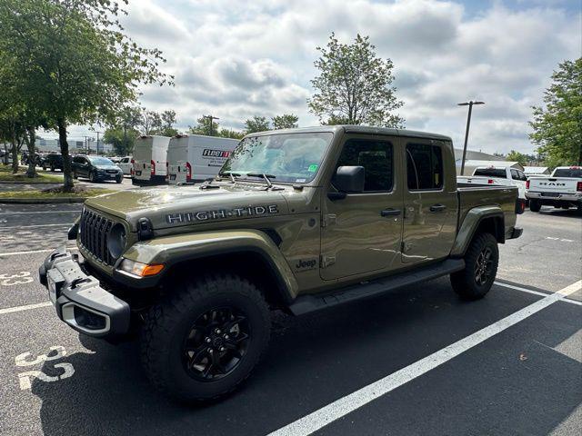 new 2025 Jeep Gladiator car, priced at $46,121