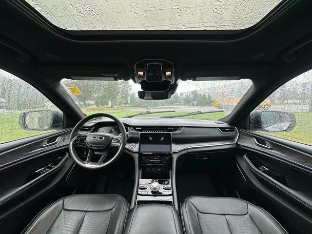 used 2023 Jeep Grand Cherokee car, priced at $37,990