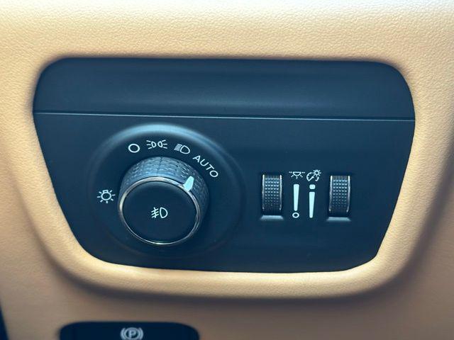new 2025 Jeep Grand Cherokee L car, priced at $65,869