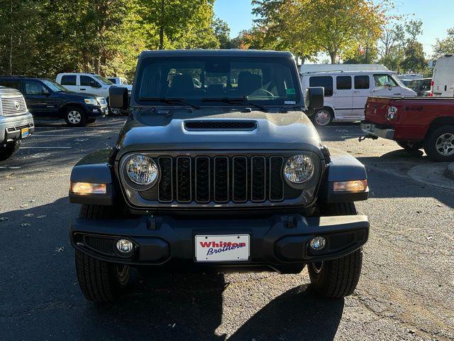 new 2025 Jeep Gladiator car, priced at $45,055
