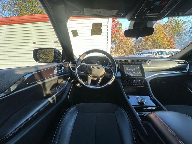 used 2022 Jeep Grand Cherokee car, priced at $30,490