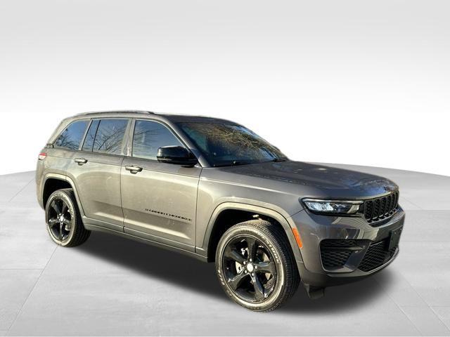 used 2022 Jeep Grand Cherokee car, priced at $30,490