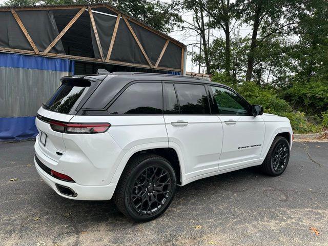 new 2025 Jeep Grand Cherokee car, priced at $57,824