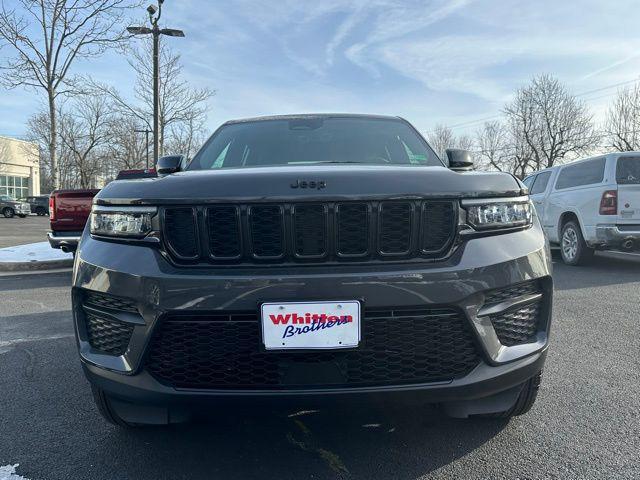 new 2025 Jeep Grand Cherokee car, priced at $42,410