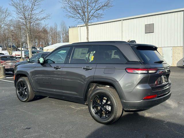 new 2025 Jeep Grand Cherokee car, priced at $42,410