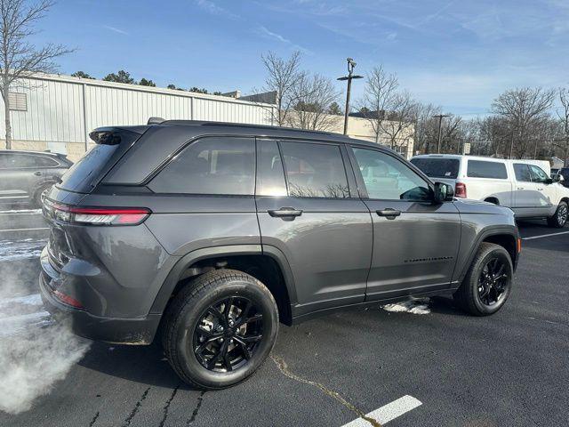 new 2025 Jeep Grand Cherokee car, priced at $42,410