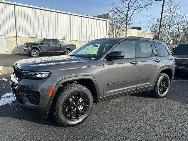 new 2025 Jeep Grand Cherokee car, priced at $42,410