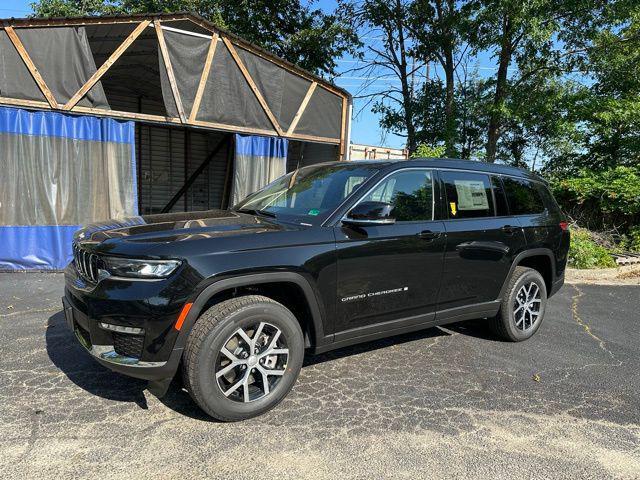 new 2025 Jeep Grand Cherokee L car, priced at $44,389