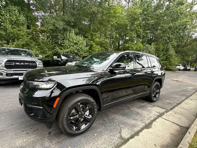 new 2025 Jeep Grand Cherokee L car, priced at $48,312