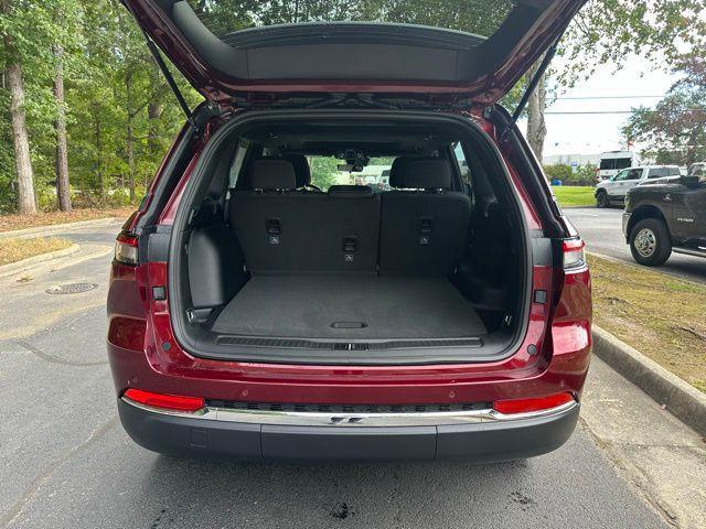 new 2025 Jeep Grand Cherokee car, priced at $38,457