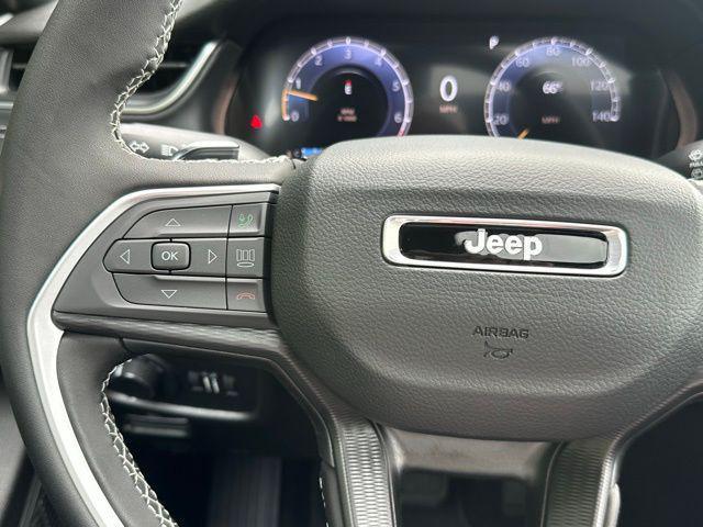 new 2025 Jeep Grand Cherokee car, priced at $38,457