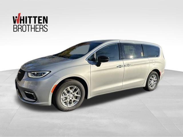 new 2026 Chrysler Pacifica car, priced at $47,640
