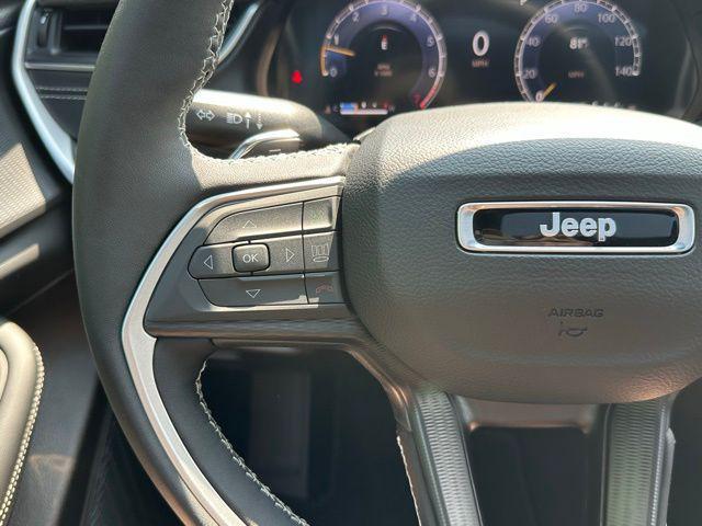 new 2025 Jeep Grand Cherokee car, priced at $45,124