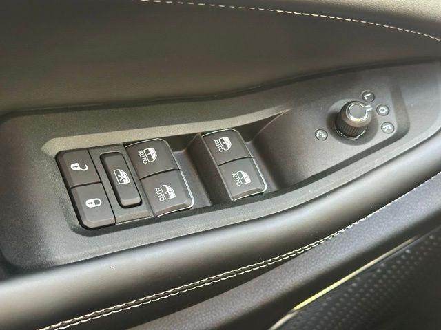 new 2025 Jeep Grand Cherokee L car, priced at $57,714