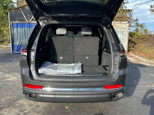 new 2025 Jeep Grand Cherokee L car, priced at $57,714