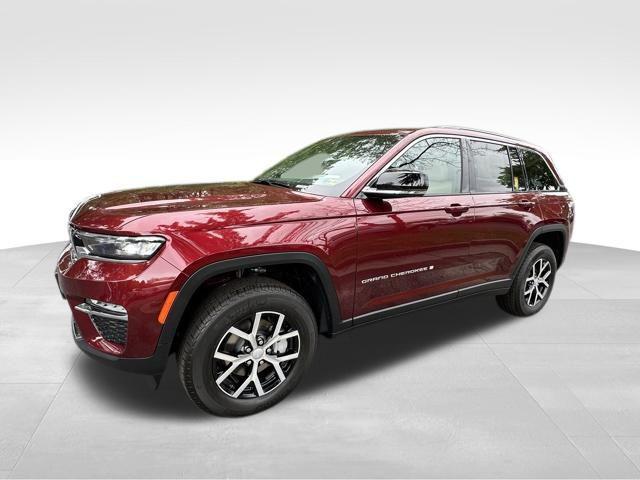 new 2025 Jeep Grand Cherokee car, priced at $45,540