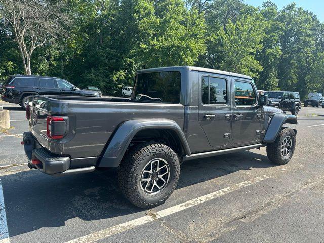 new 2025 Jeep Gladiator car, priced at $48,662