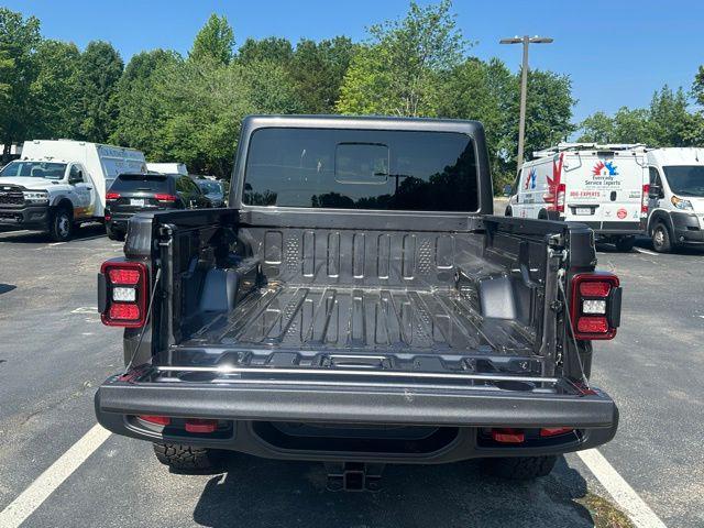 new 2025 Jeep Gladiator car, priced at $48,662