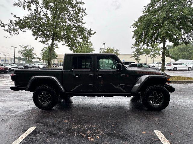 new 2025 Jeep Gladiator car, priced at $48,952