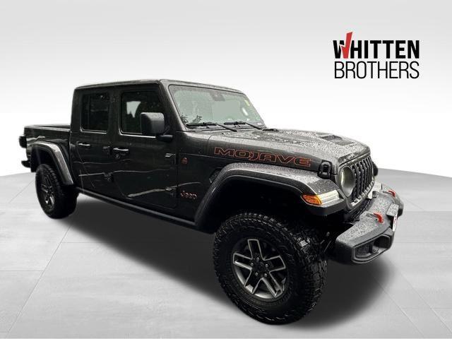 new 2025 Jeep Gladiator car, priced at $48,952