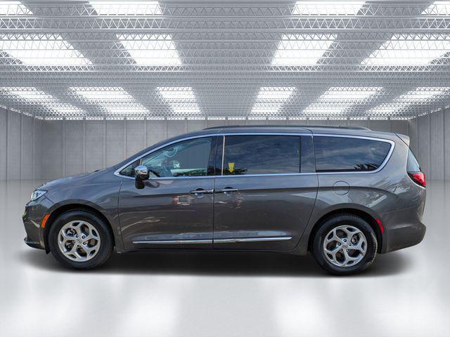 used 2023 Chrysler Pacifica car, priced at $37,000