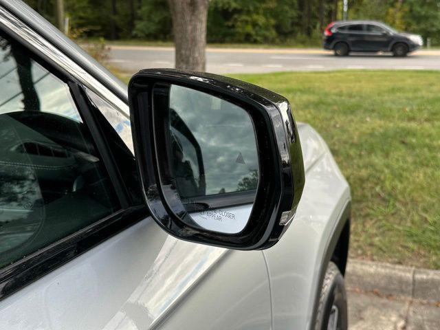 new 2025 Jeep Grand Cherokee car, priced at $42,217