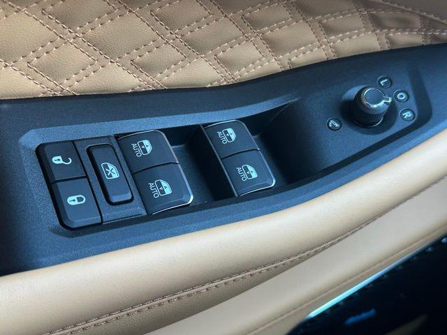 new 2025 Jeep Grand Cherokee L car, priced at $68,294