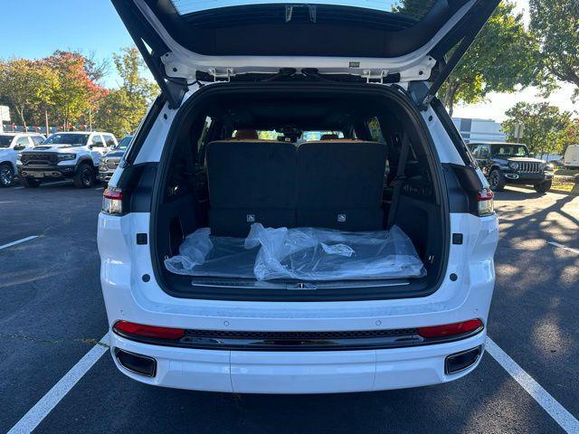 new 2025 Jeep Grand Cherokee L car, priced at $68,294