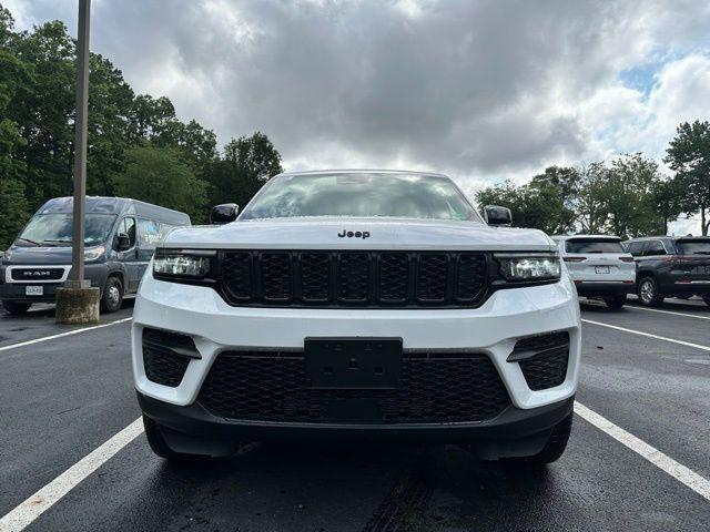 new 2025 Jeep Grand Cherokee car, priced at $42,771