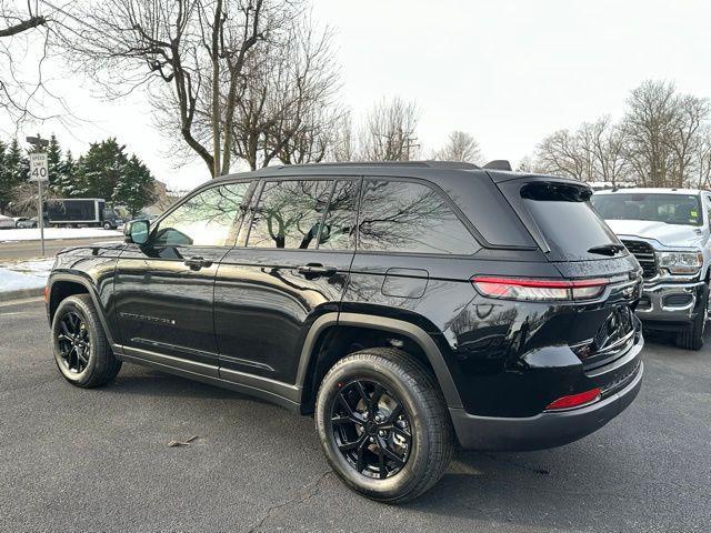 new 2025 Jeep Grand Cherokee car, priced at $42,410