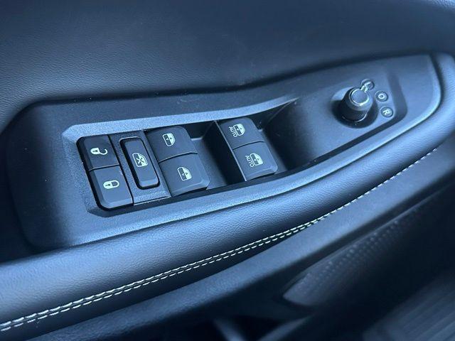 new 2025 Jeep Grand Cherokee car, priced at $42,087