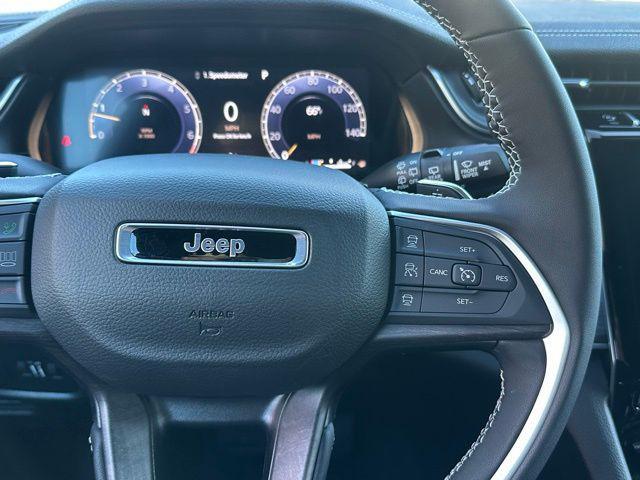 new 2025 Jeep Grand Cherokee car, priced at $42,087