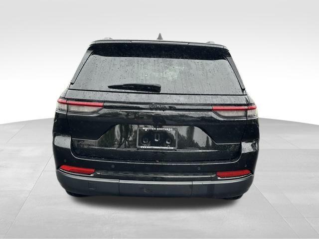 used 2023 Jeep Grand Cherokee car, priced at $31,990