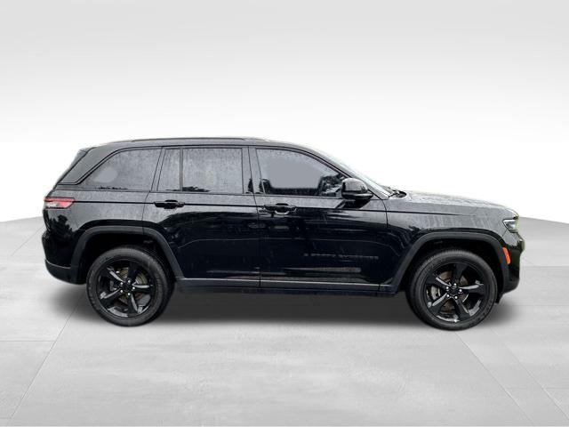 used 2023 Jeep Grand Cherokee car, priced at $31,990