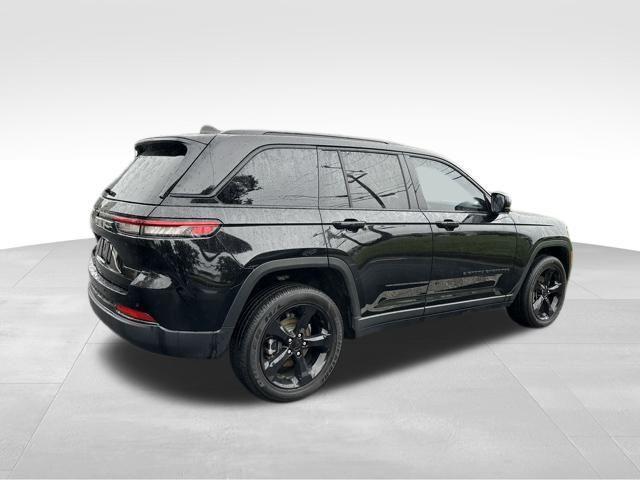 used 2023 Jeep Grand Cherokee car, priced at $31,990