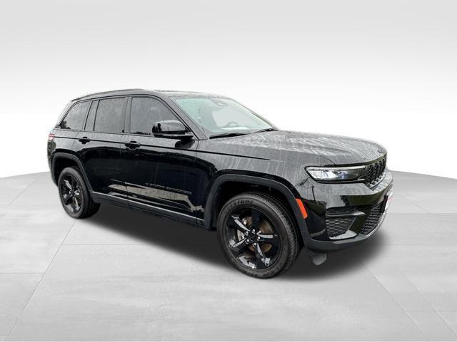 used 2023 Jeep Grand Cherokee car, priced at $31,990