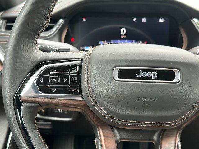 new 2025 Jeep Grand Cherokee car, priced at $60,555