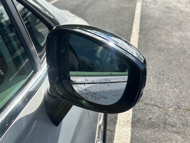 used 2024 Chrysler Pacifica car, priced at $33,000